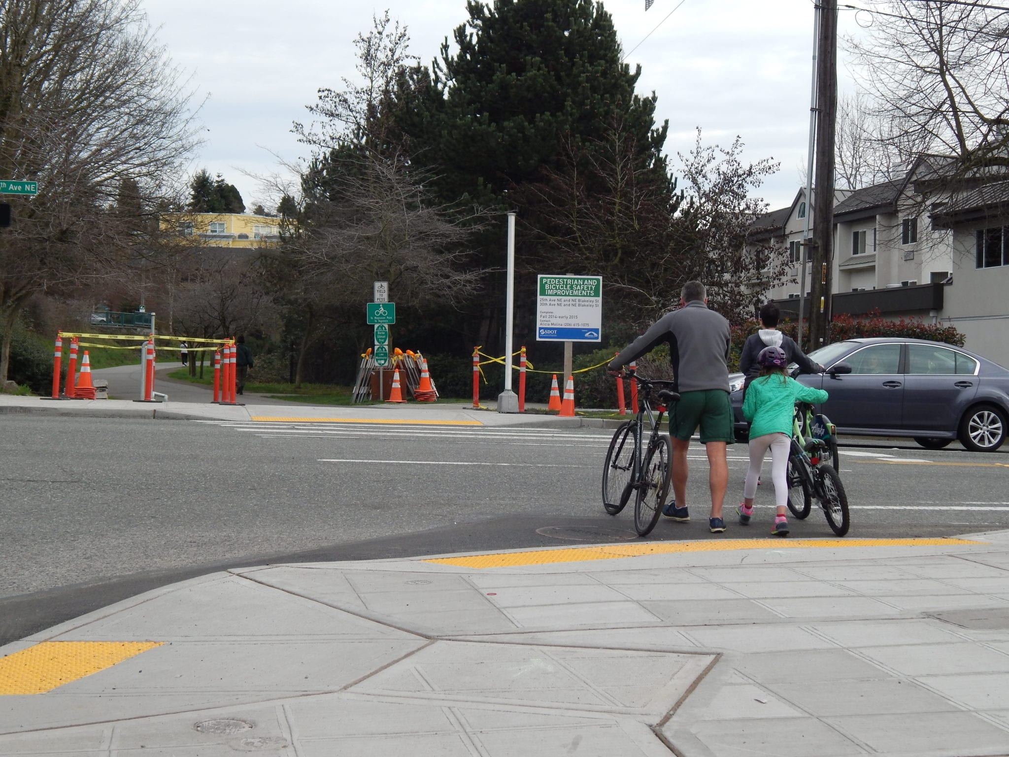 New Bike Leaning Rails and Improvements Installed at Burke-Gilman ...