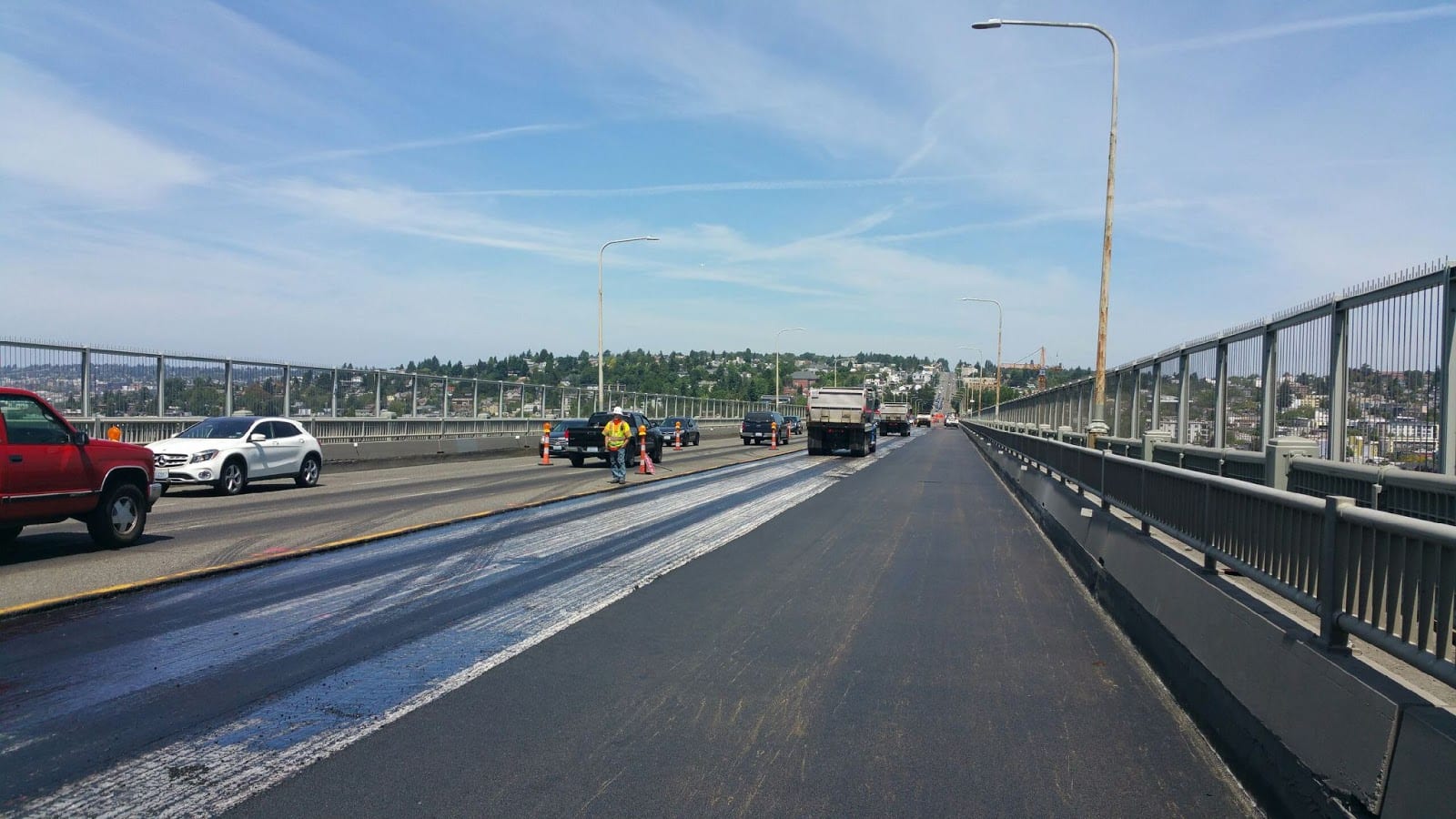 Crews repave the northbound lanes of the SR 99 Aurora bridge. Photo courtesy of WSDOT.