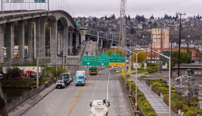 Travel Alert: West Seattle Low Bridge maintenance scheduled for weekend of May 29-31 - SDOT Blog